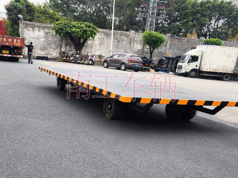 8吨星空·体育（XK SPORTS）官方网站 牵引工具拖车