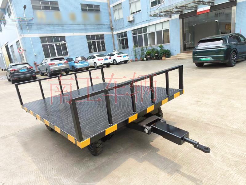 3吨星空·体育（XK SPORTS）官方网站 前后护栏固定平板车