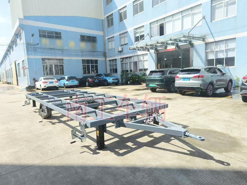 7吨骨架式ATV星空·体育（XK SPORTS）官方网站 2轮灰色工具拖车