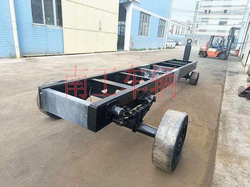 10吨牵引骨架式星空XK·（中国）体育官方网站-星空·体育（XK SPORTS）官方网站 全挂拖车底盘