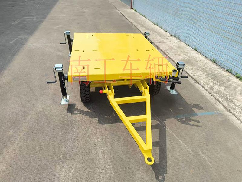 1.5吨轻型星空XK·（中国）体育官方网站-星空·体育（XK SPORTS）官方网站带折叠支腿