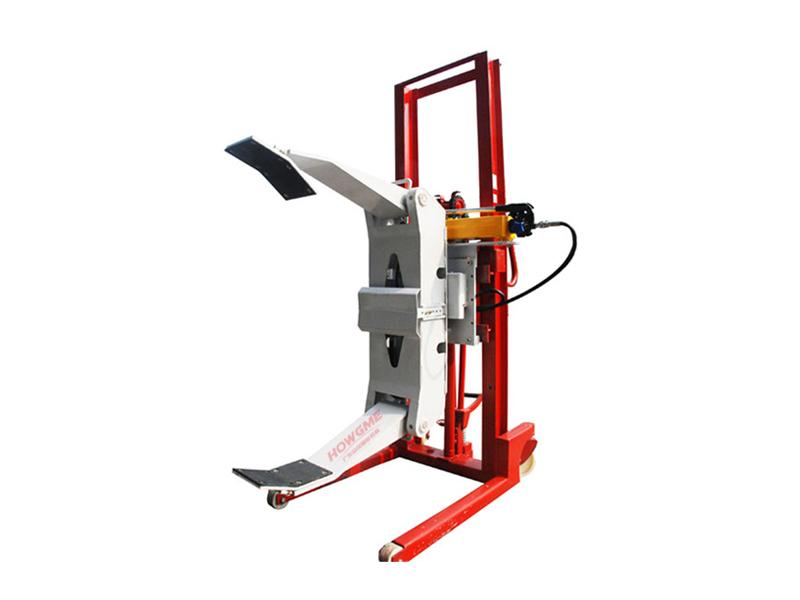 Manual paper roll clamp