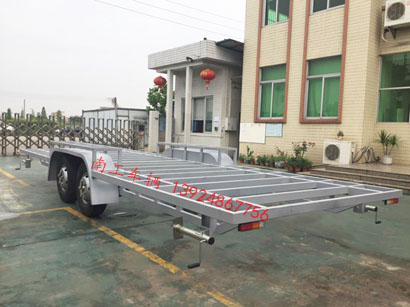 1677036545666353.jpg 骨架式4吨底盘拖车2I.jpg