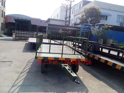 军绿色5吨护栏式星空·体育（XK SPORTS）官方网站3I.jpg