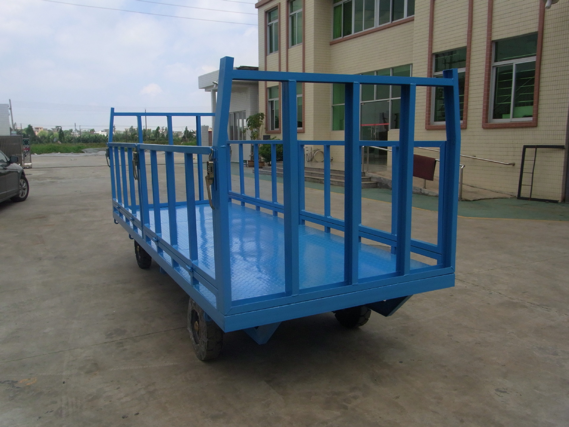 3T下翻式护栏星空·体育（XK SPORTS）官方网站3.jpg