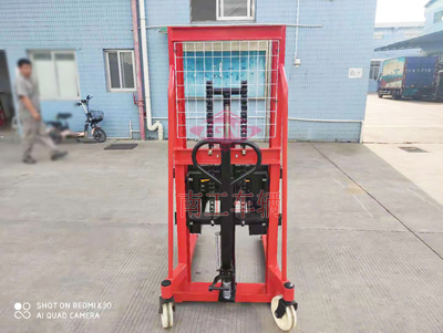 1683882827129815.jpg 1吨手动卷筒纸工具车2I.jpg