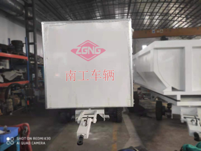 1684309613835097.jpg 箱式拖车垂直尾板I.jpg