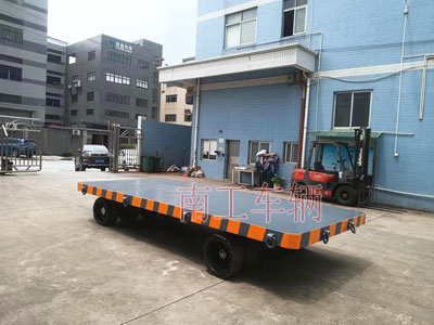 25吨重型工业星空·体育（XK SPORTS）官方网站全挂式牵引拖车底盘带牵引环3I.jpg