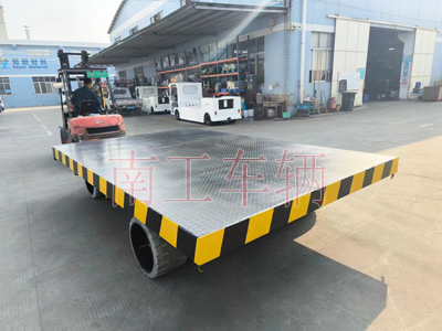 1702885328583658.jpg 30吨重型星空·体育(XK SPORTS)官方网站 环保实心轮胎3I.jpg