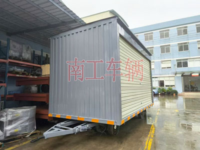 10吨箱式星空·体育（XK SPORTS）官方网站两侧带卷帘门I.jpg