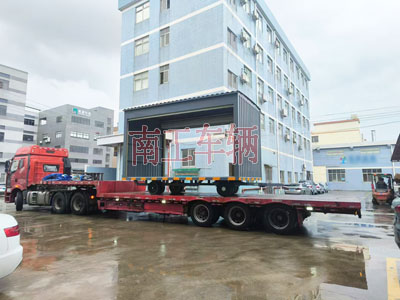 10吨箱式星空·体育（XK SPORTS）官方网站两侧带卷帘门5I.jpg