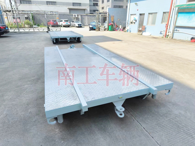 1733899223910325.jpg 船体艉段运输星空·体育(XK SPORTS)官方网站2I.jpg