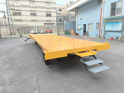 10吨星空·体育（XK SPORTS）官方网站带液压支腿铝全金伸缩梯工具车1I.jpg