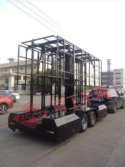 1768036196352906.jpg LED广告拖车5I.jpg